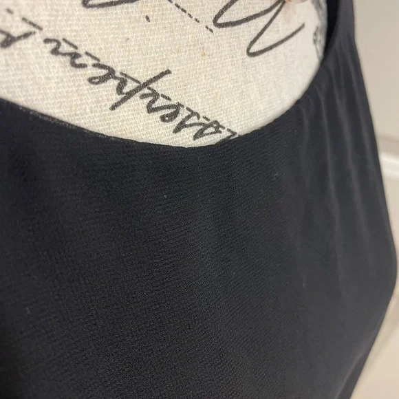 Joseph A Elegant Black Women's Top Size Large. - Picture 4 of 10